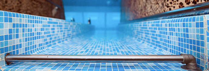 Теплый бассейн